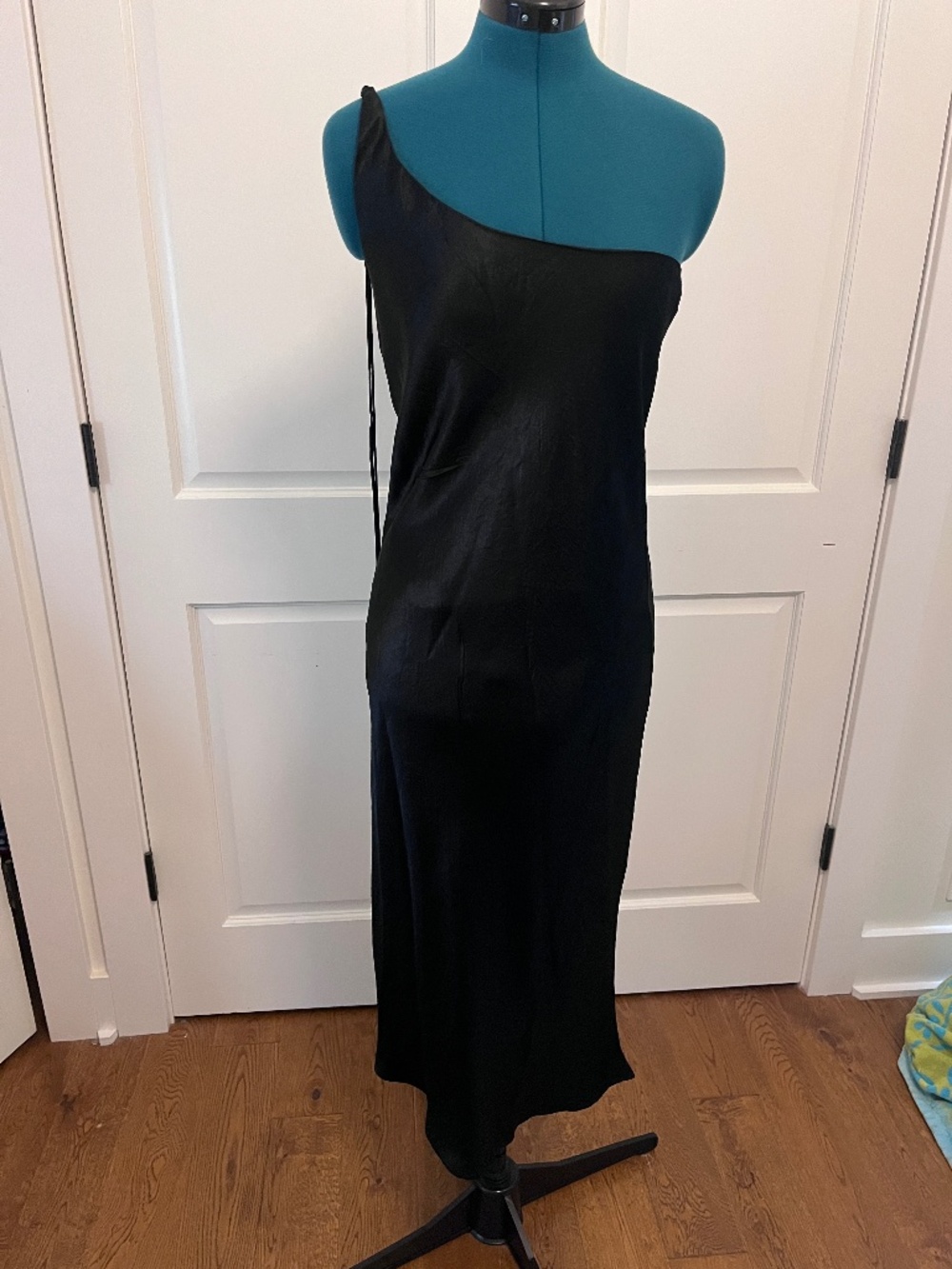 Third Form Crush Bias Midi - Black Size 4